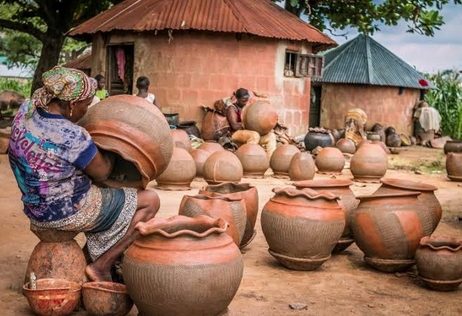 yoruba potter making pottery